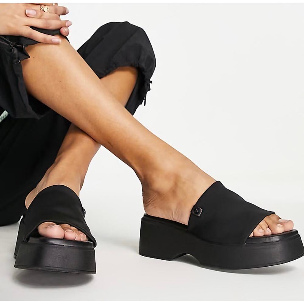 Y2K Style ALDO Yassu chunky mule sandals in black 7.5